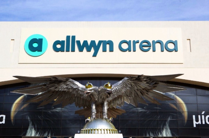 Η κατάμεστη “Allwyn Arena” έβαλε τα γιορτινά της (VIDEO)