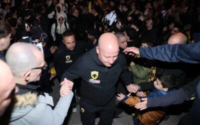 Αποθεωτική στις Σέρρες η άφιξη της ΑΕΚ (VIDEO)